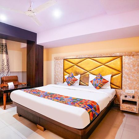 Fabhotel Everest Vashi Εξωτερικό φωτογραφία