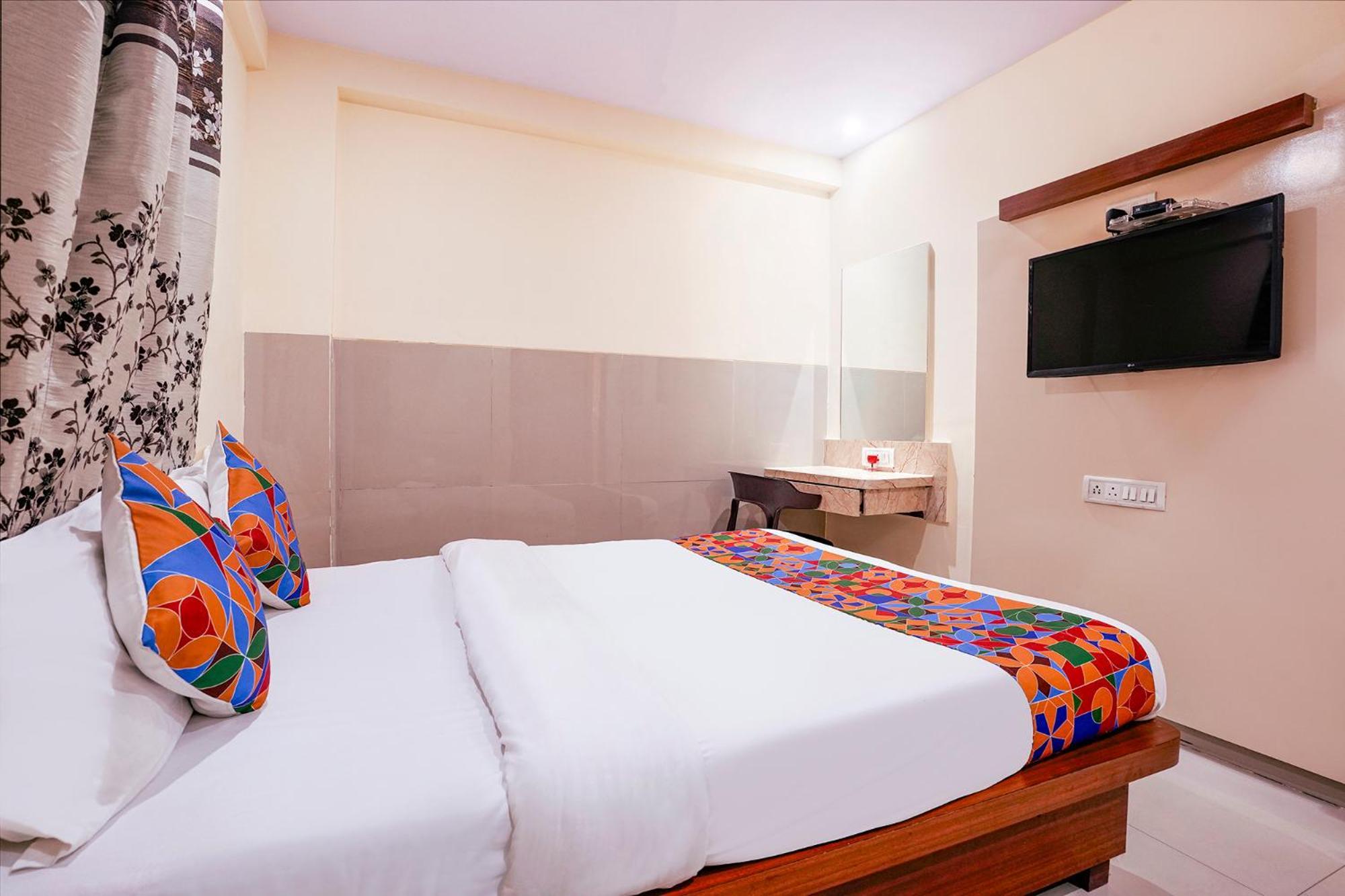 Fabhotel Everest Vashi Εξωτερικό φωτογραφία