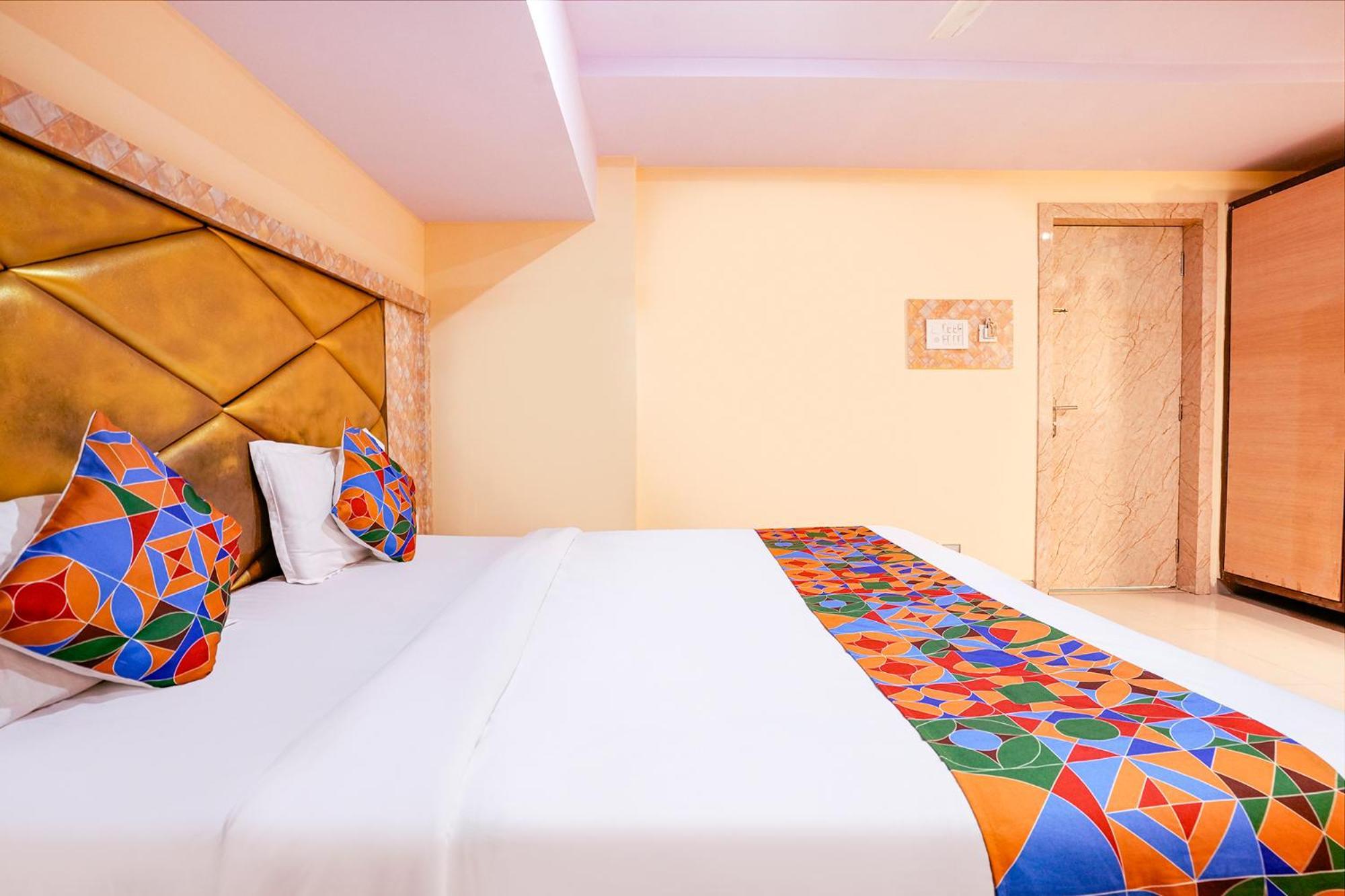 Fabhotel Everest Vashi Εξωτερικό φωτογραφία