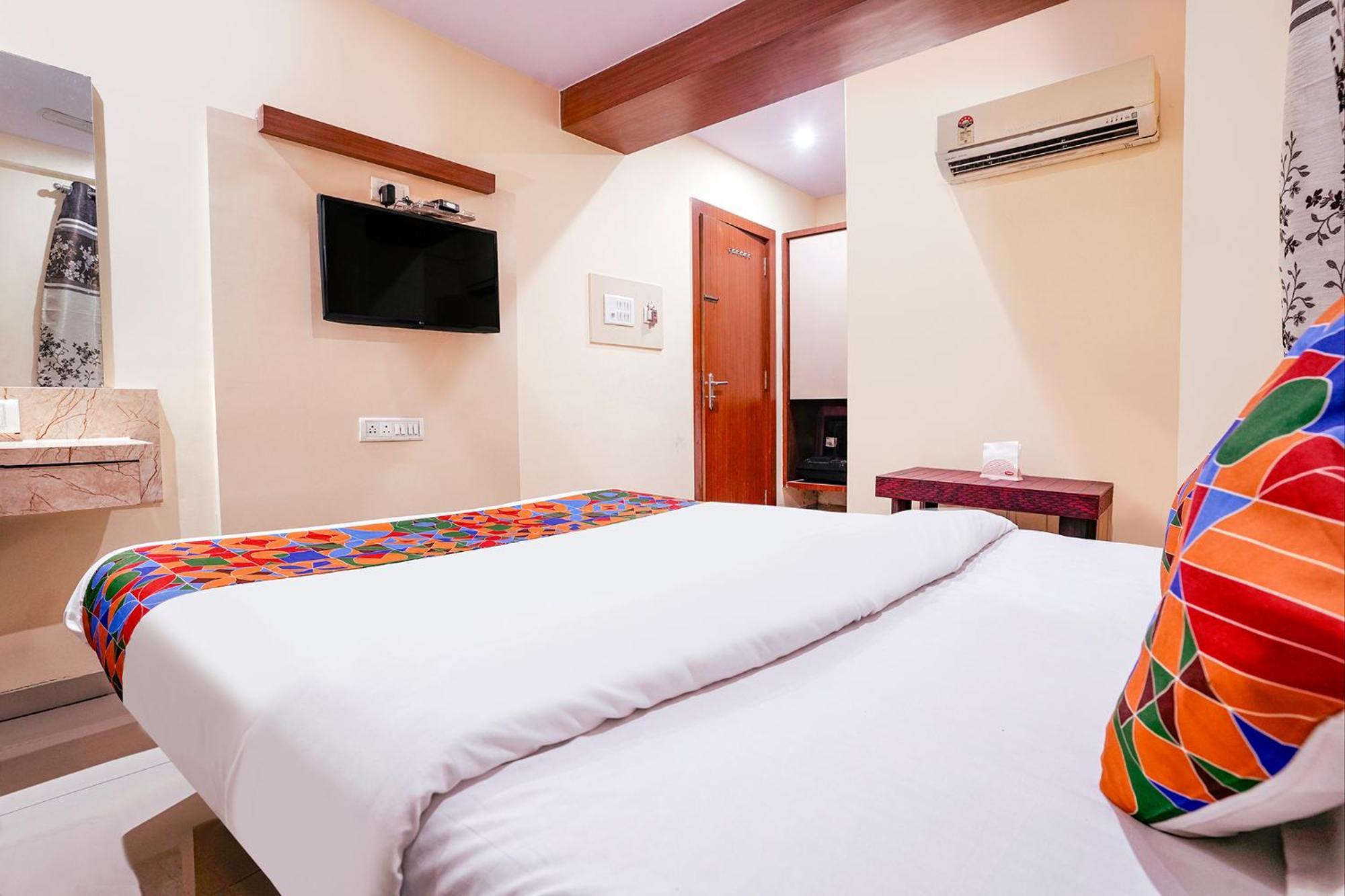 Fabhotel Everest Vashi Εξωτερικό φωτογραφία