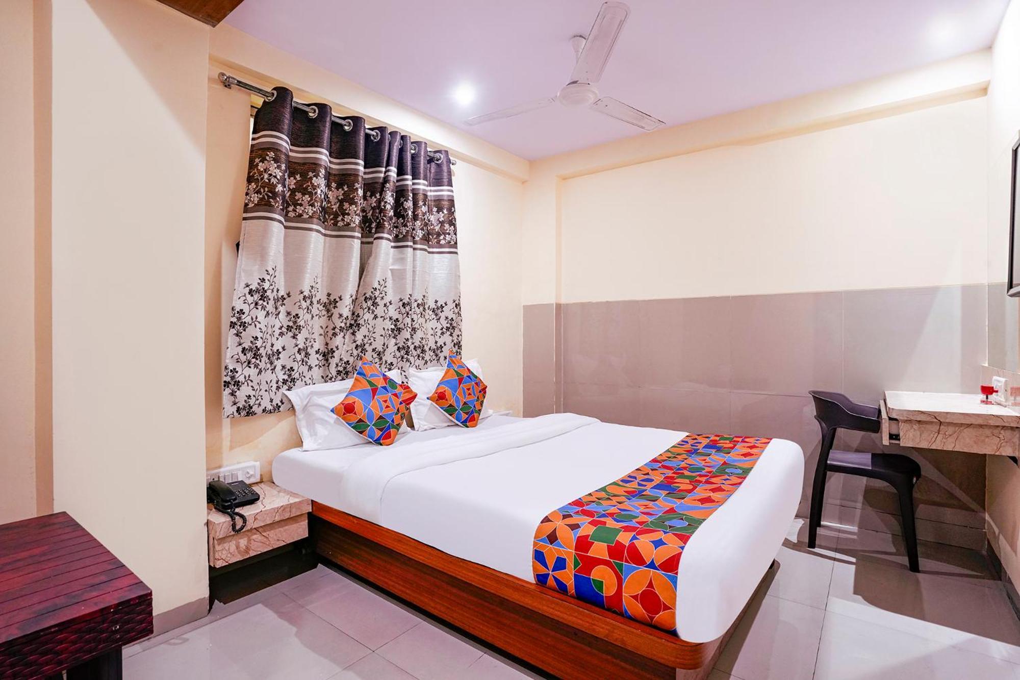 Fabhotel Everest Vashi Εξωτερικό φωτογραφία