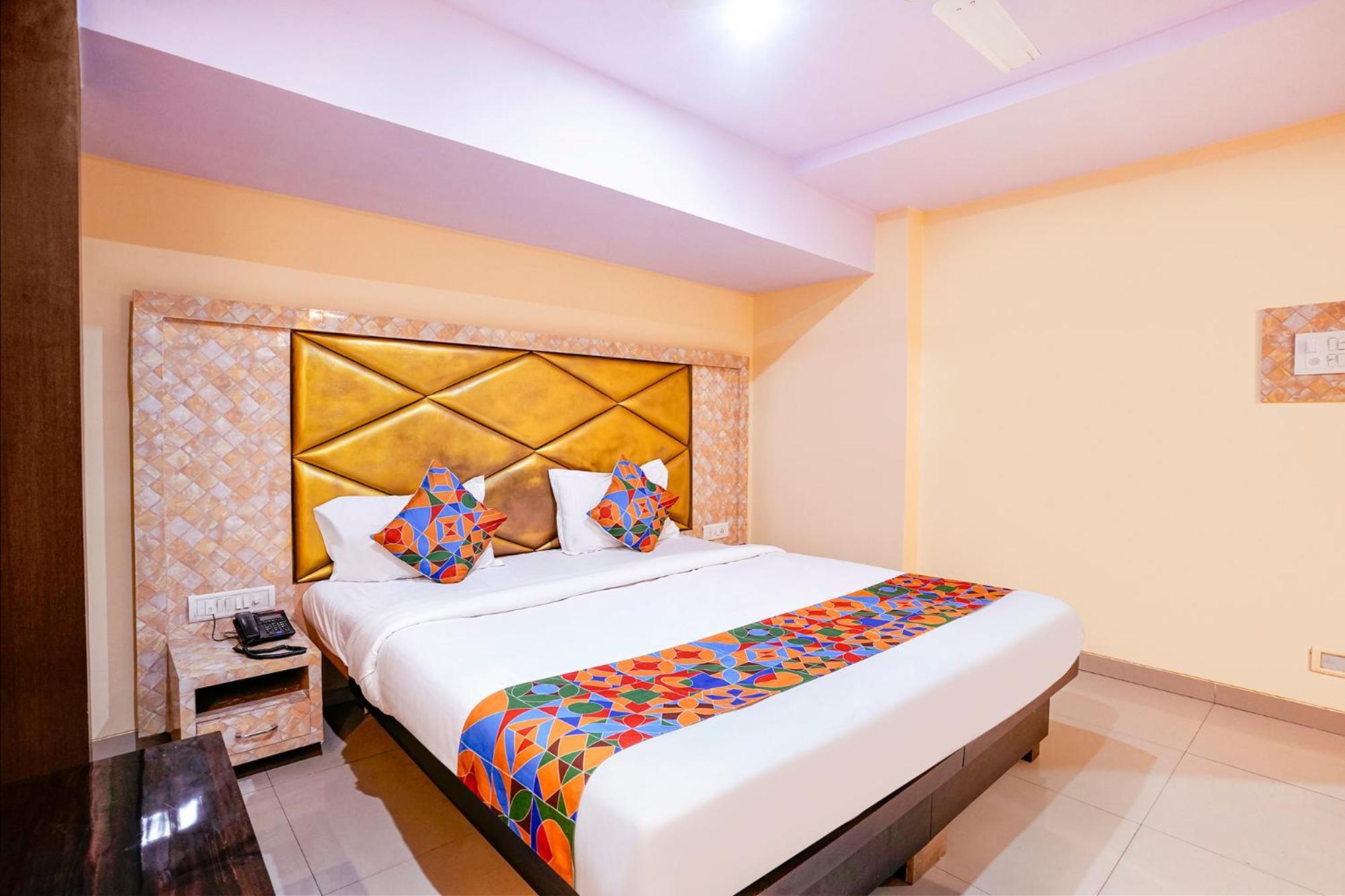 Fabhotel Everest Vashi Εξωτερικό φωτογραφία
